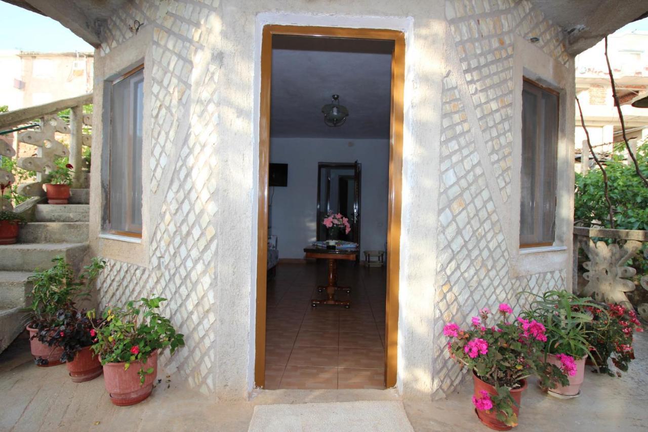 Mustafaraj Apartments Εξαμίλιο Δωμάτιο φωτογραφία