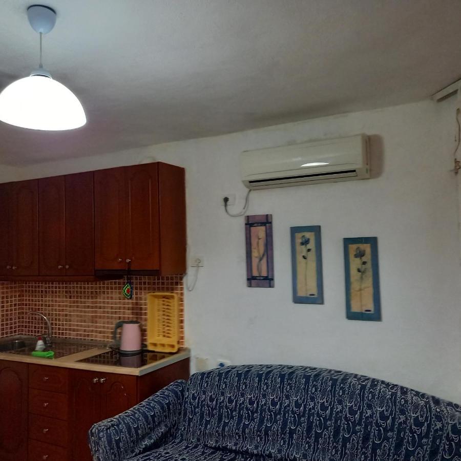 Mustafaraj Apartments Εξαμίλιο Εξωτερικό φωτογραφία