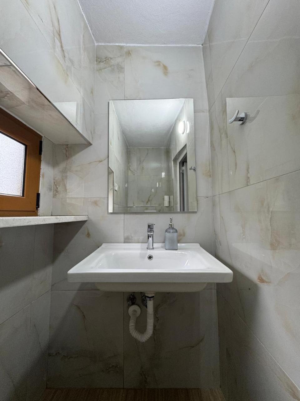 Mustafaraj Apartments Εξαμίλιο Εξωτερικό φωτογραφία